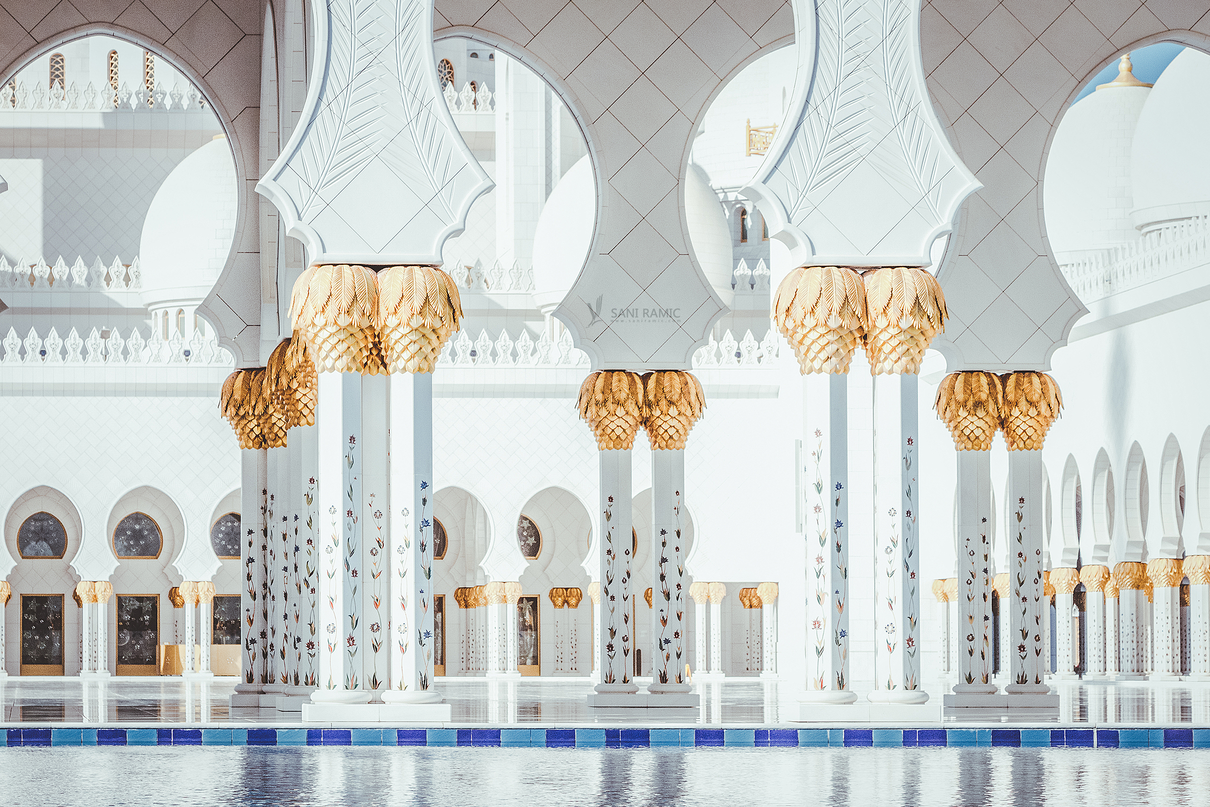Sheikh Zayed Mosque Exterior_photography